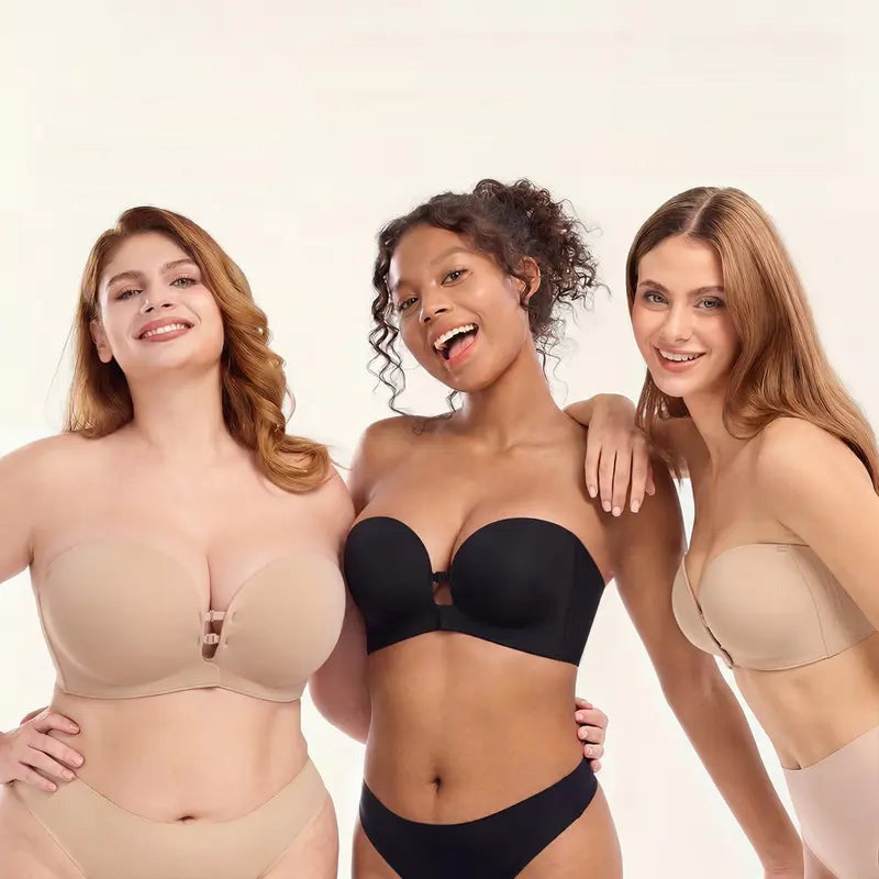 Trois femmes portant le soutien-gorge push-up sans bretelles Glessea, en nude et en noir